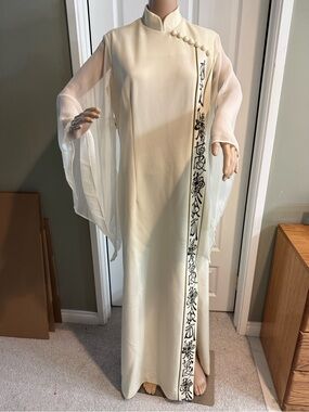 Vintage Alfred Shaheen Honolulu White Maxi Dress Angel Sleeve Calligraphy 12